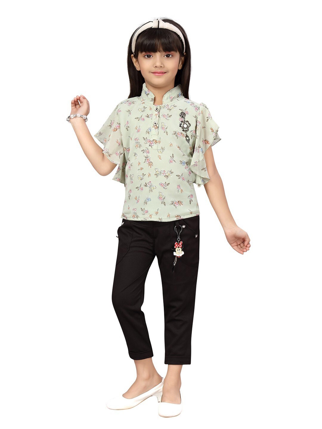 

POPLINS Girls Green & Black Printed Pure Cotton Top with Capris