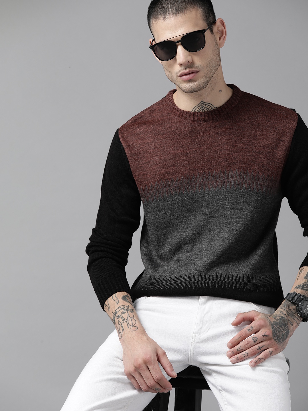 

Roadster Men Black & Grey Colourblocked Pullover