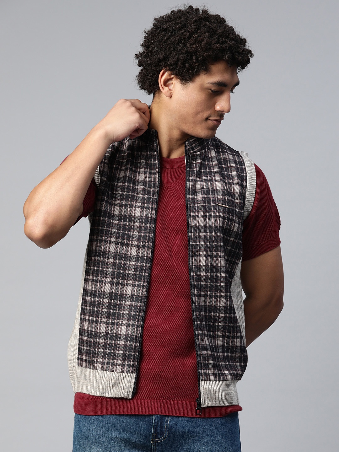 

Pierre Carlo Men Khaki & Black Checked Sleeveless Cardigan