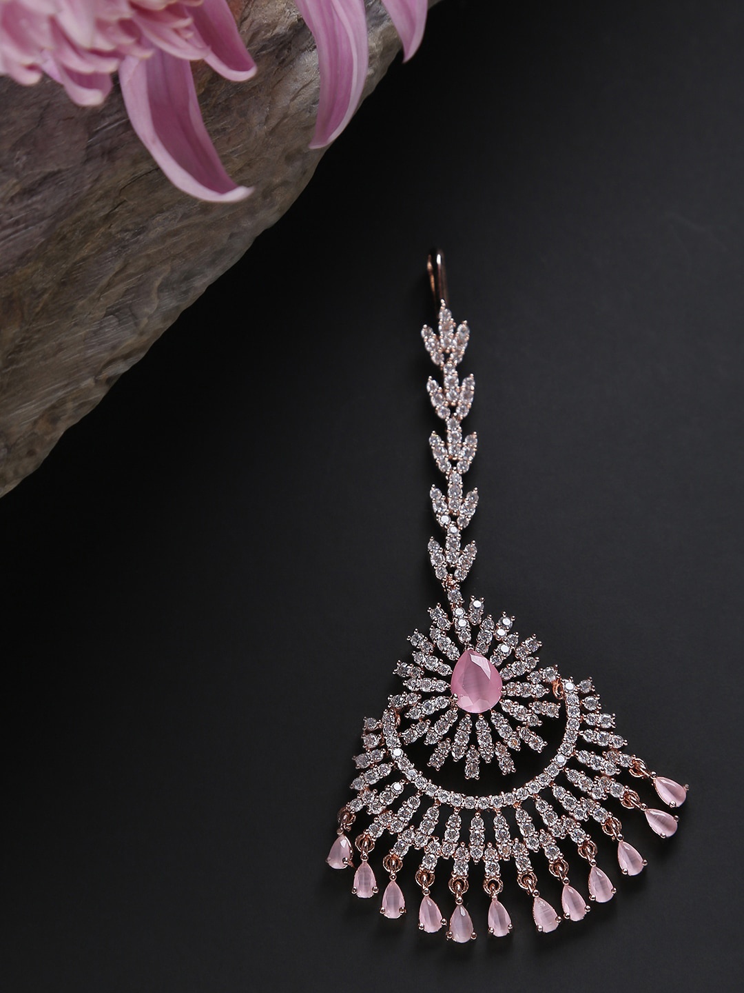 

SOHI Women Silver-Plated White & Pink American Diamond Studded Maang Tikka