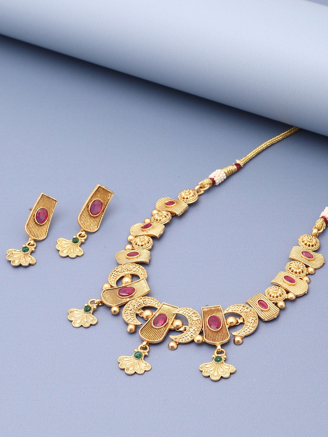 

SOHI Women Gold-Plated Pink & Green Stone-Studded Jewellery Set