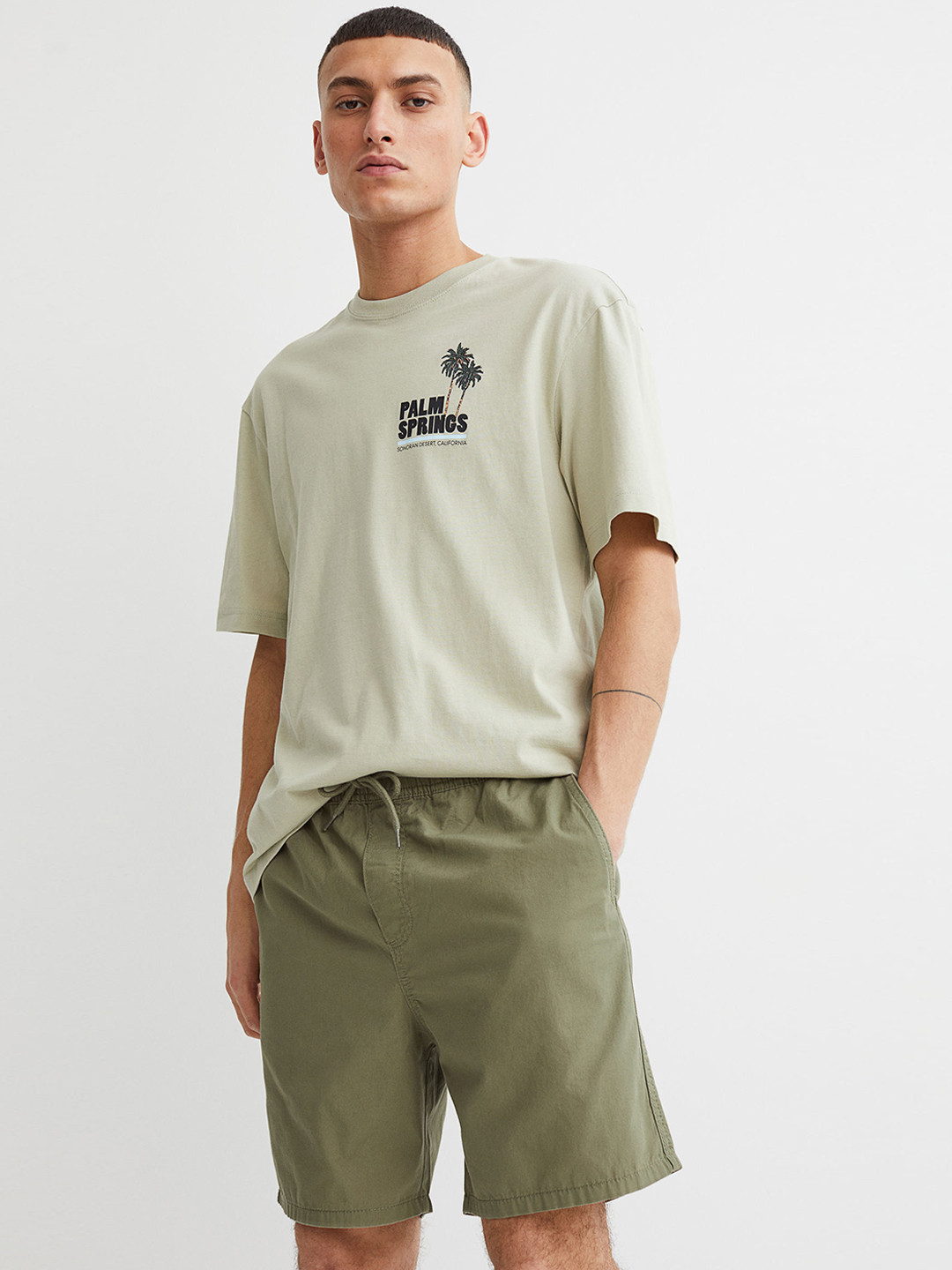 

H&M Men Regular Fit Cotton Shorts, Green