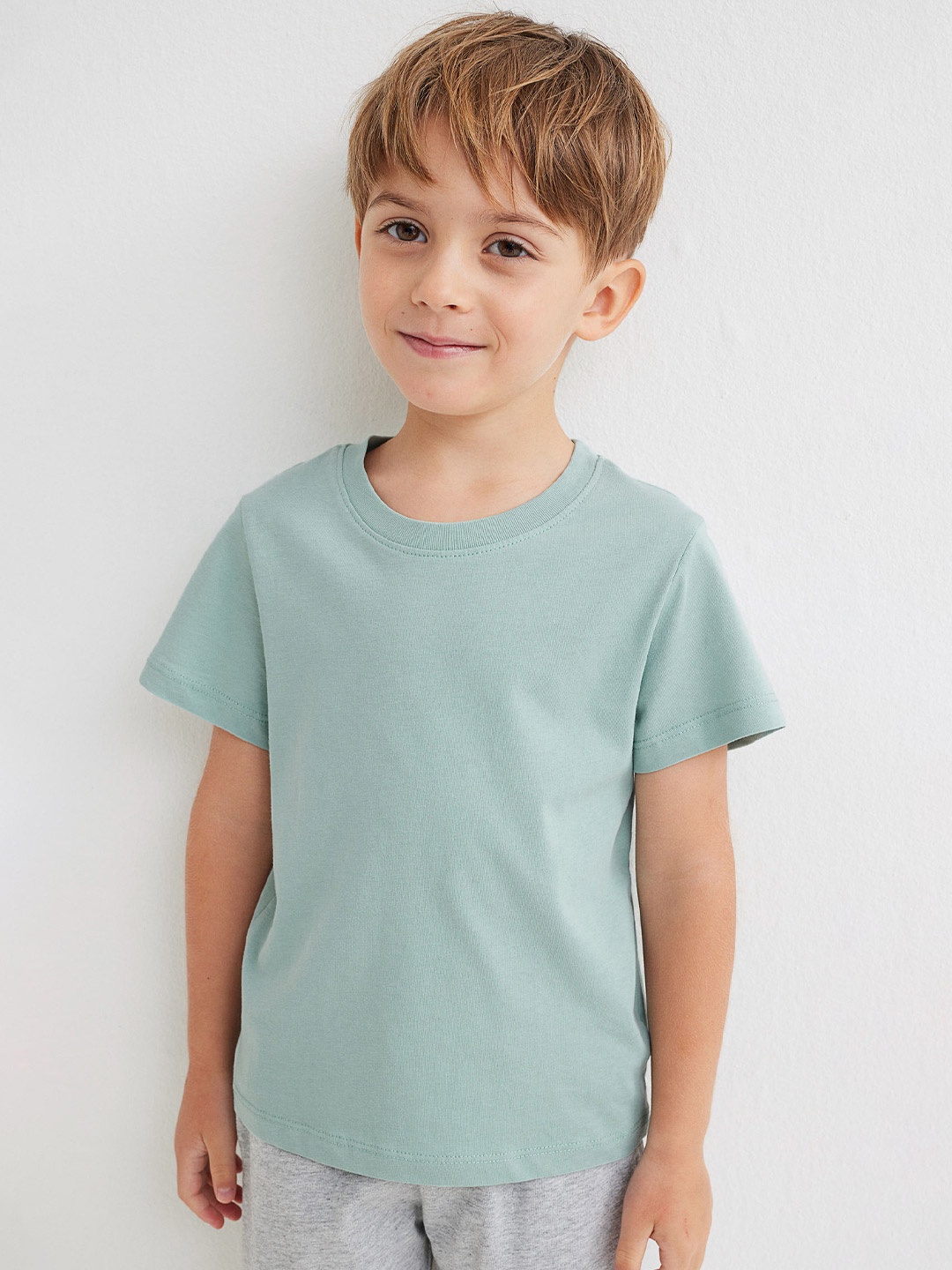

H&M Boys Solid Cotton T-shirt, Green