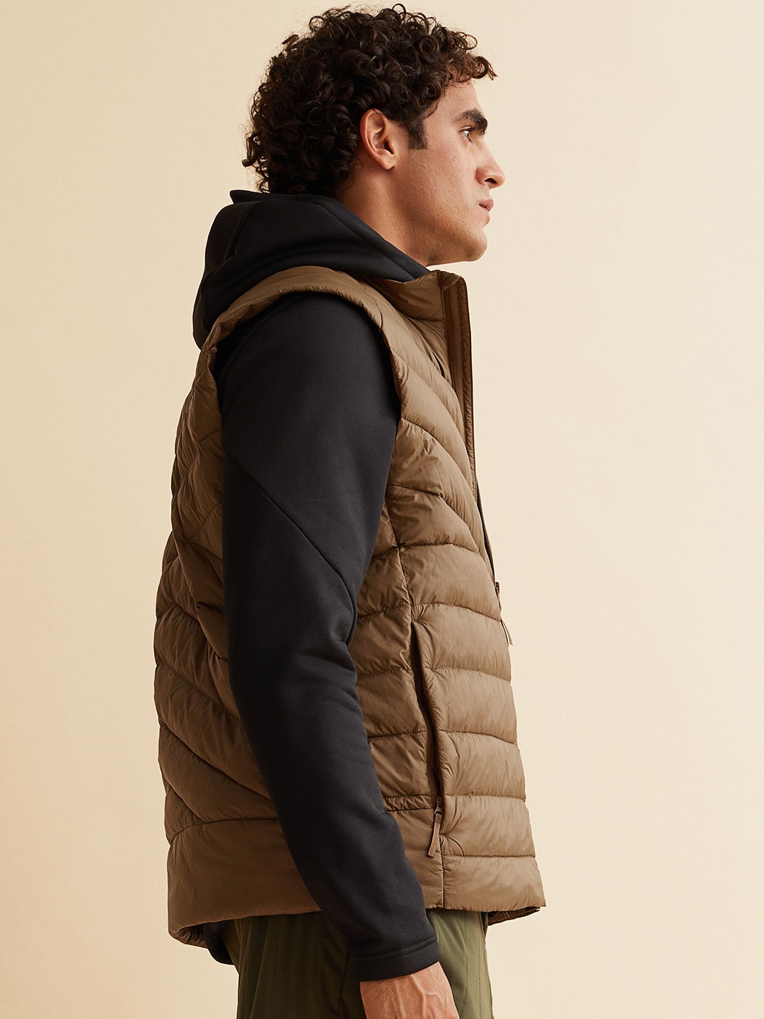 

H&M Lightweight Insulated Gilet, Brown
