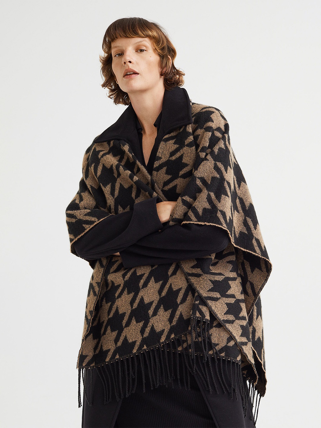 

H&M Women Fringe-Trimmed Poncho, Beige