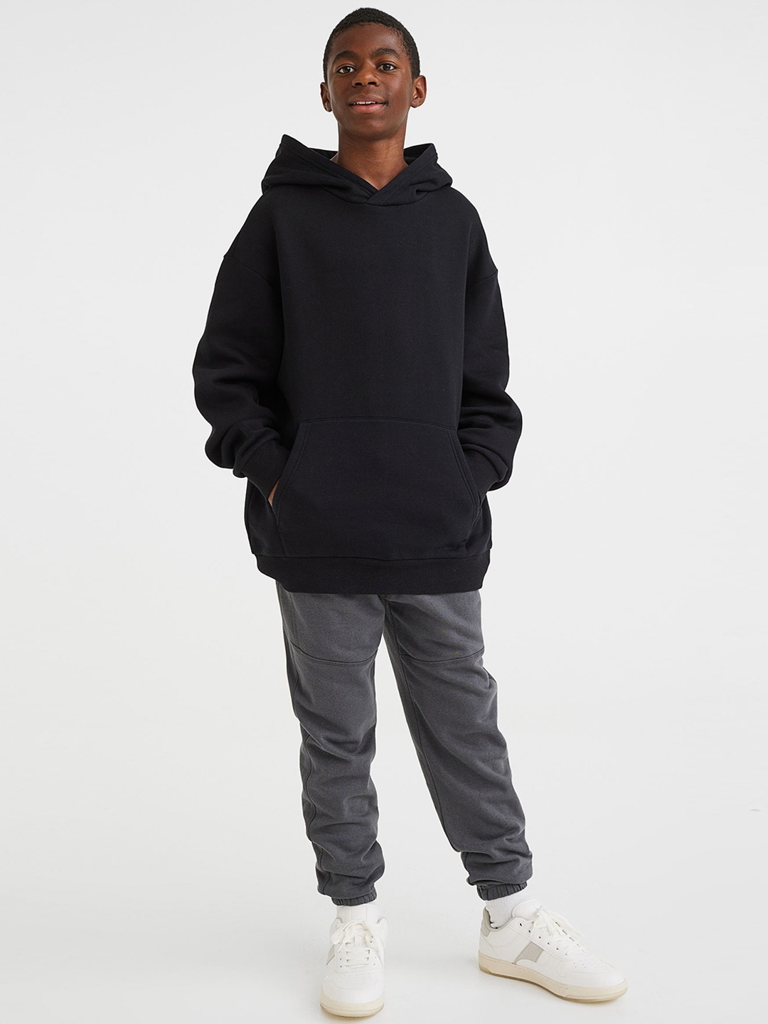 

H&M Boys Solid Sweatpants, Grey