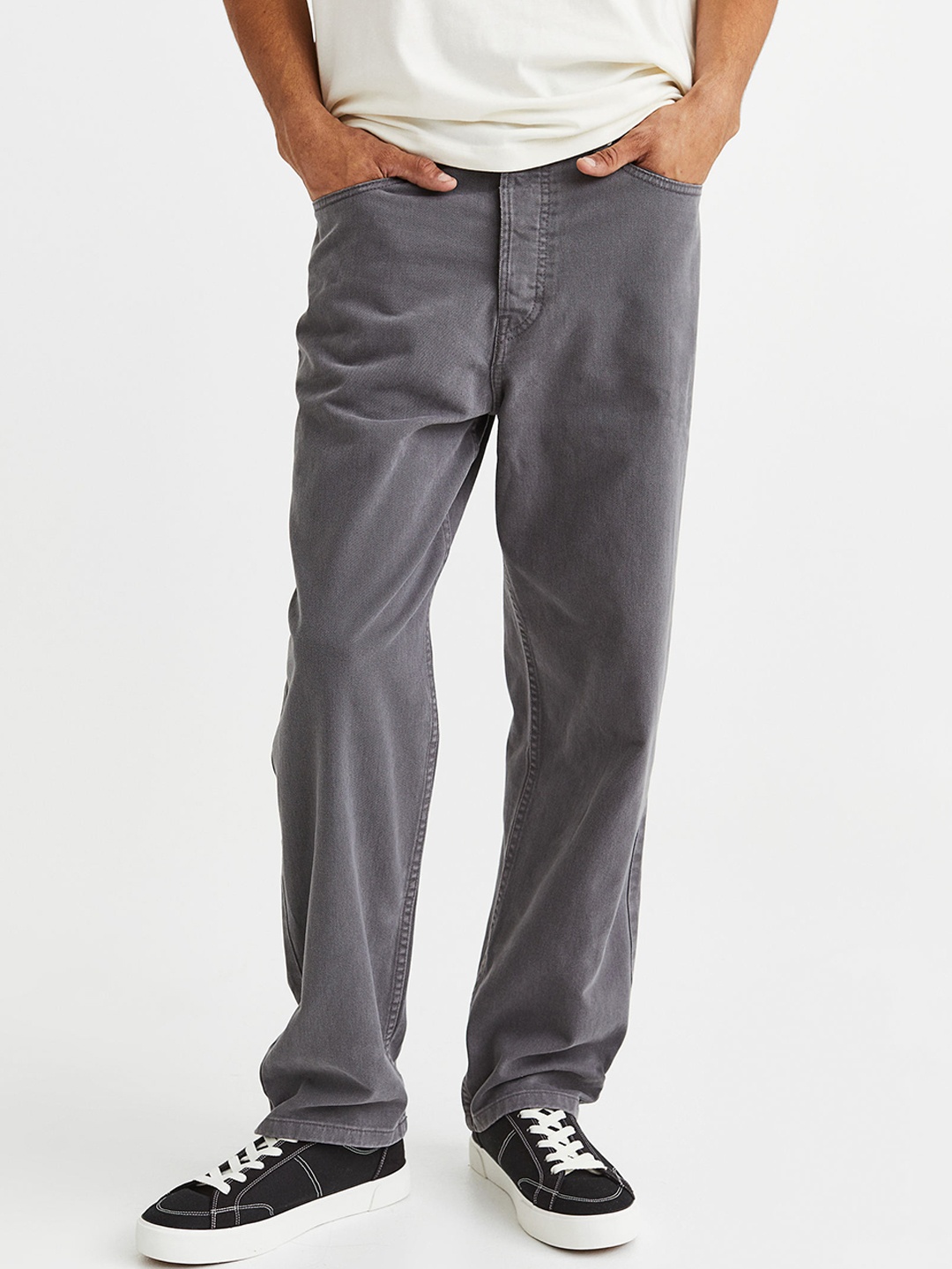 

H&M Men Loose Fit 5-Pocket Twill Trousers, Grey