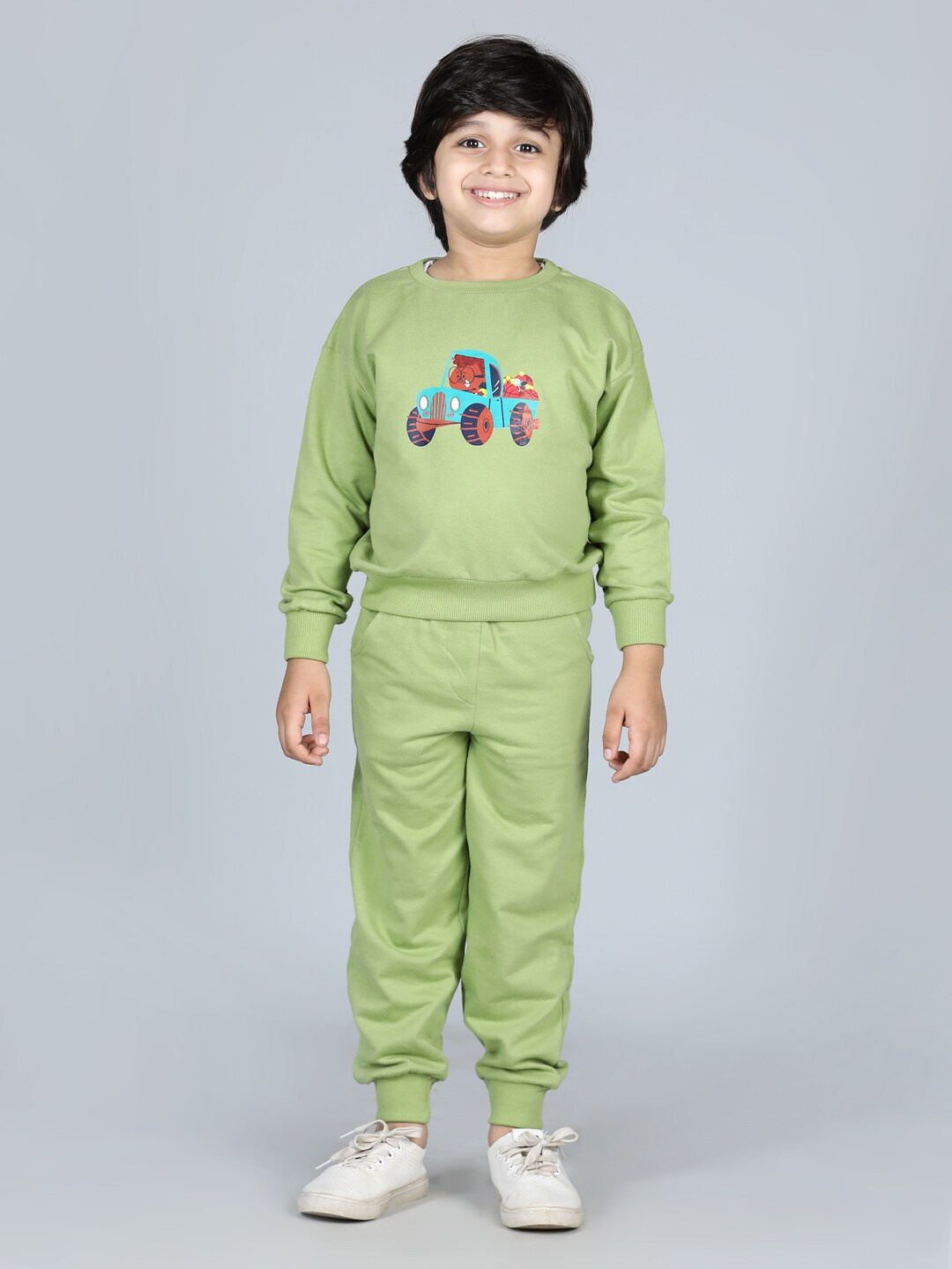 

AWW HUNNIE Boys Green & Blue Printed T-shirt with Trousers