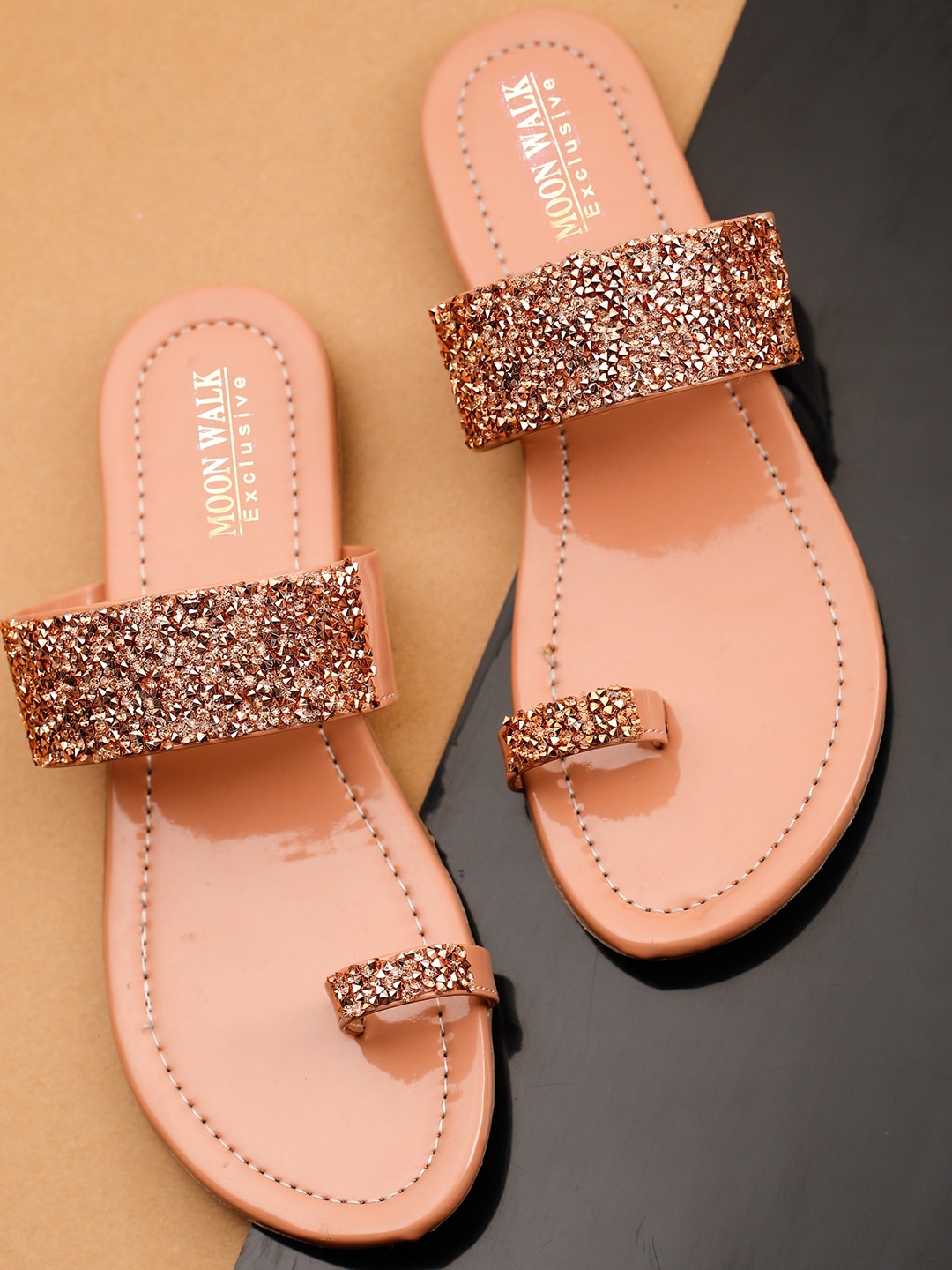

Moonwalk Women Pink Embellished One Toe Flats
