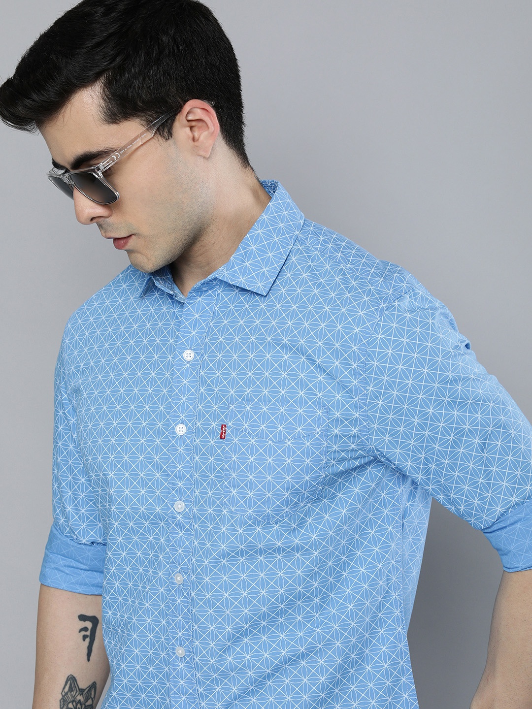

Levis Men Slim Fit Printed Pure Cotton Casual Shirt, Blue