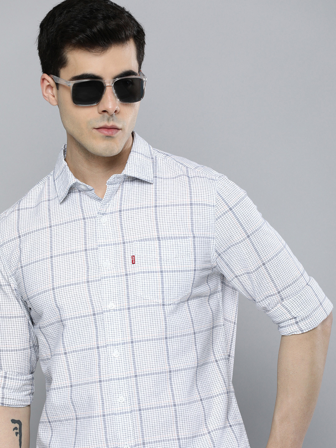 

Levis Men Slim Fit Checked Pure Cotton Casual Shirt, White