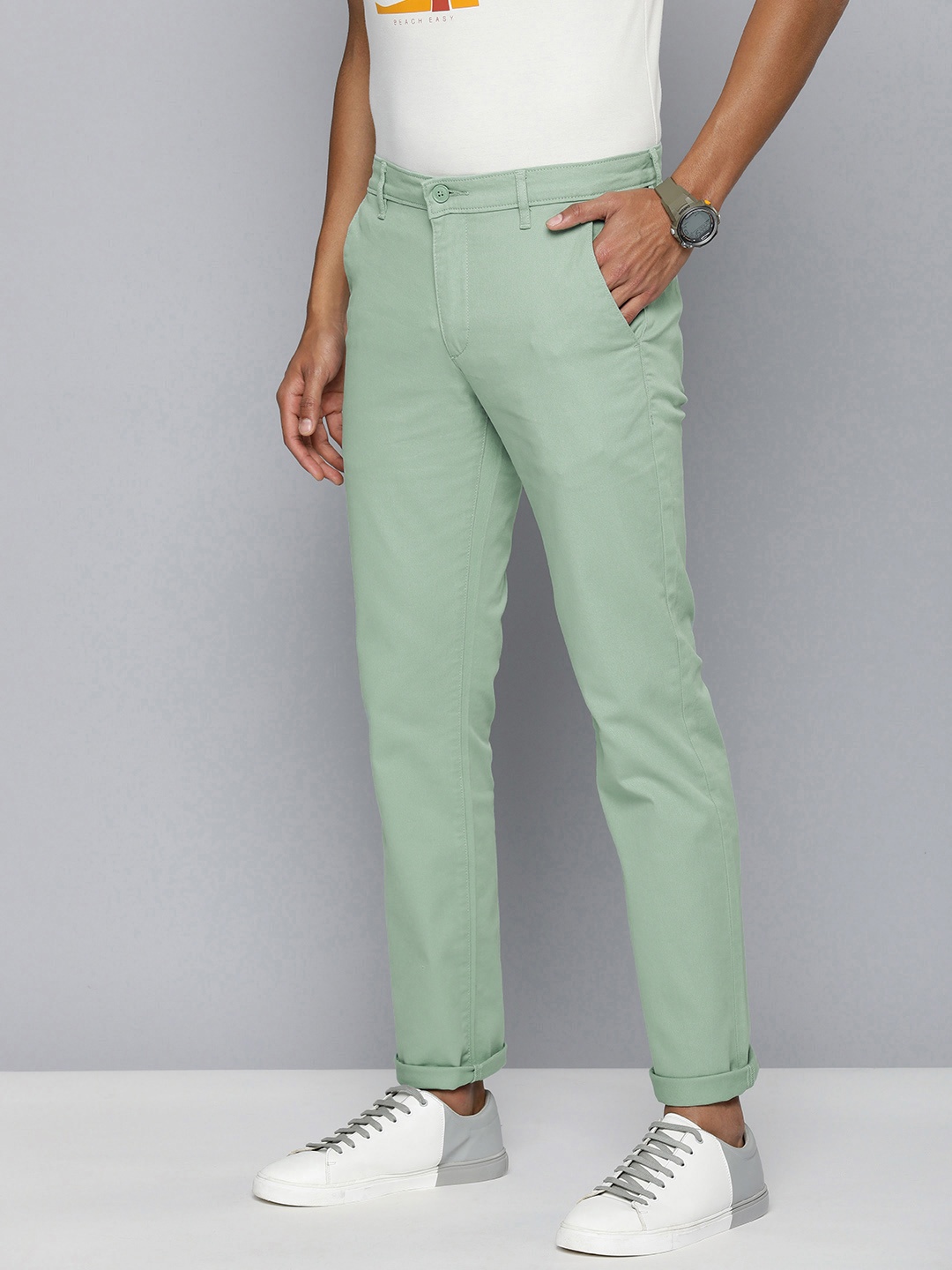 

Levis Men Mid-Rise Tapered Fit Chinos Trousers, Green