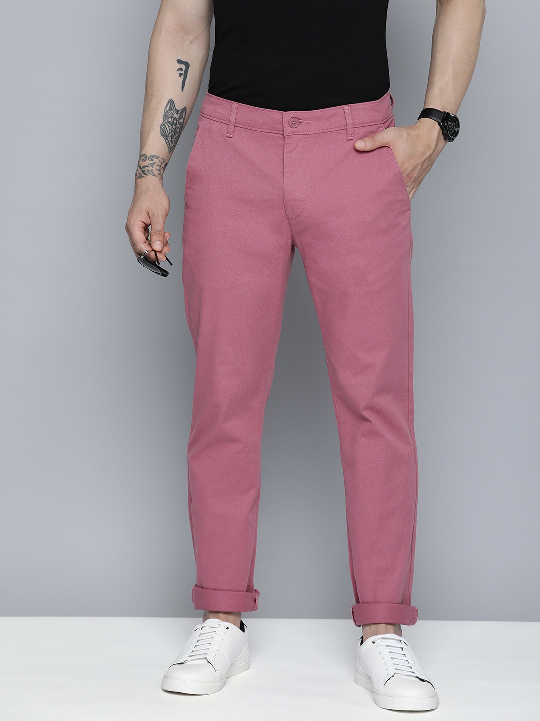 

Levis Men Mid-Rise Tapered Fit Chinos Trousers, Pink