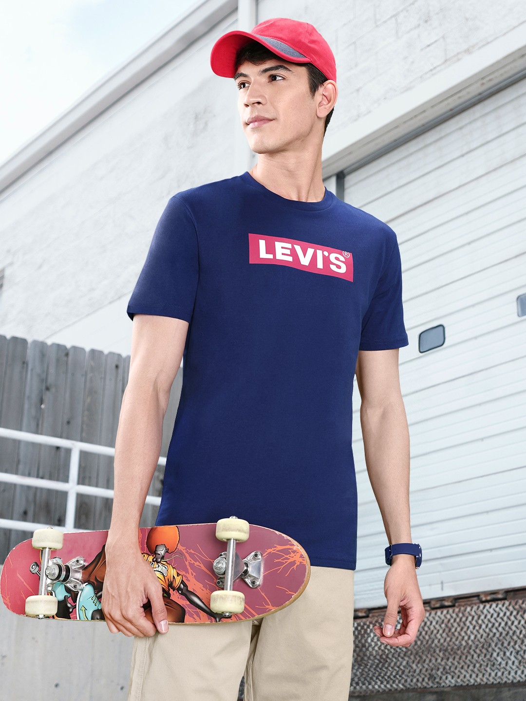 

Levis Men Brand Logo Printed Pure Cotton T-shirt, Blue