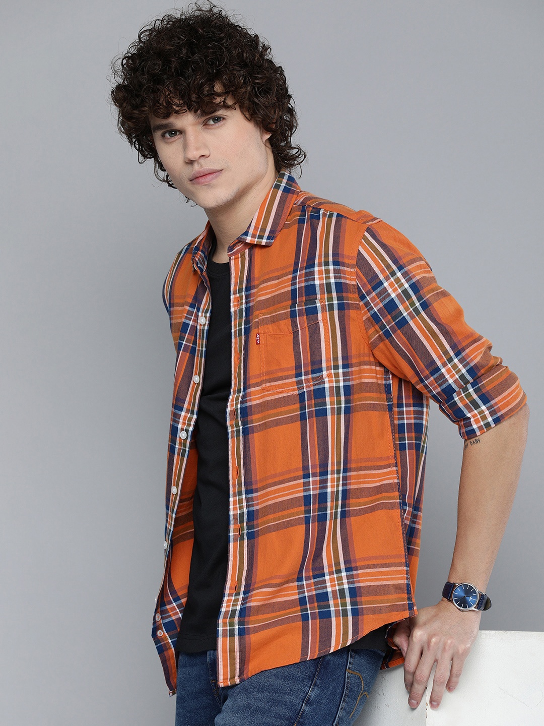 

Levis Men Slim Fit Checked Pure Cotton Casual Shirt, Orange