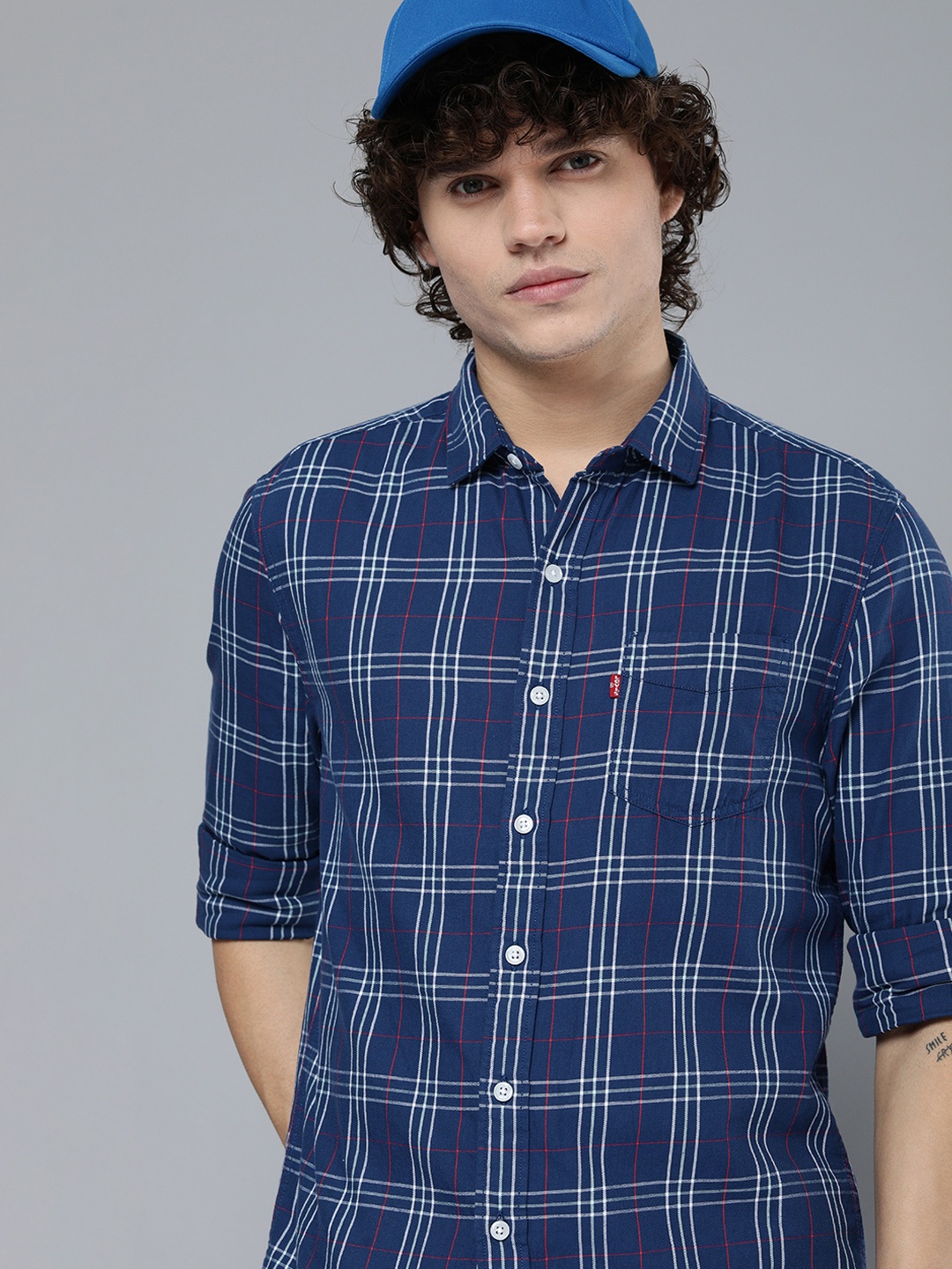 

Levis Men Slim Fit Checked Pure Cotton Casual Shirt, Navy blue