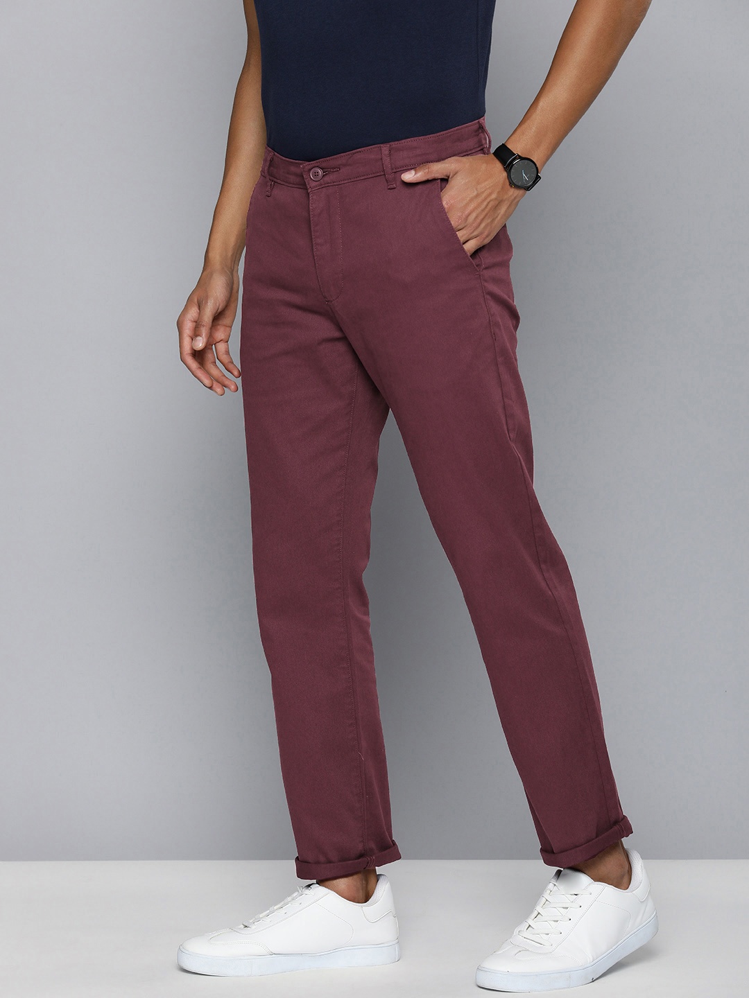 

Levis Men Mid-Rise Tapered Fit Chinos Trousers, Burgundy