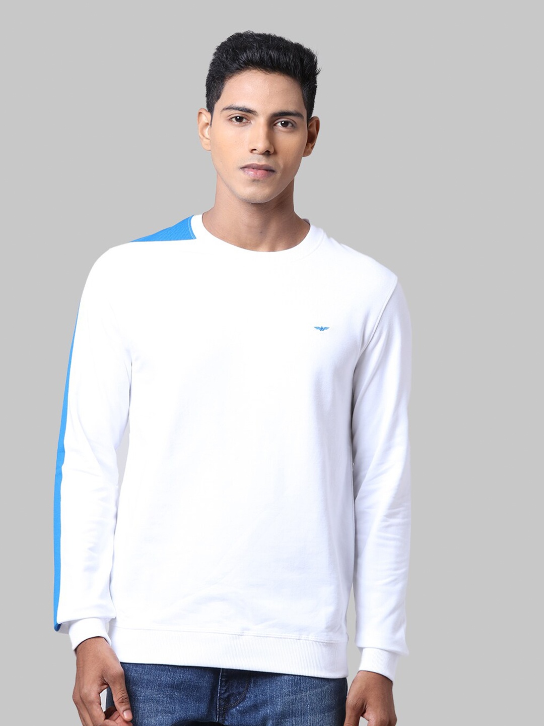 

Park Avenue Men White Solid Sweatshirt