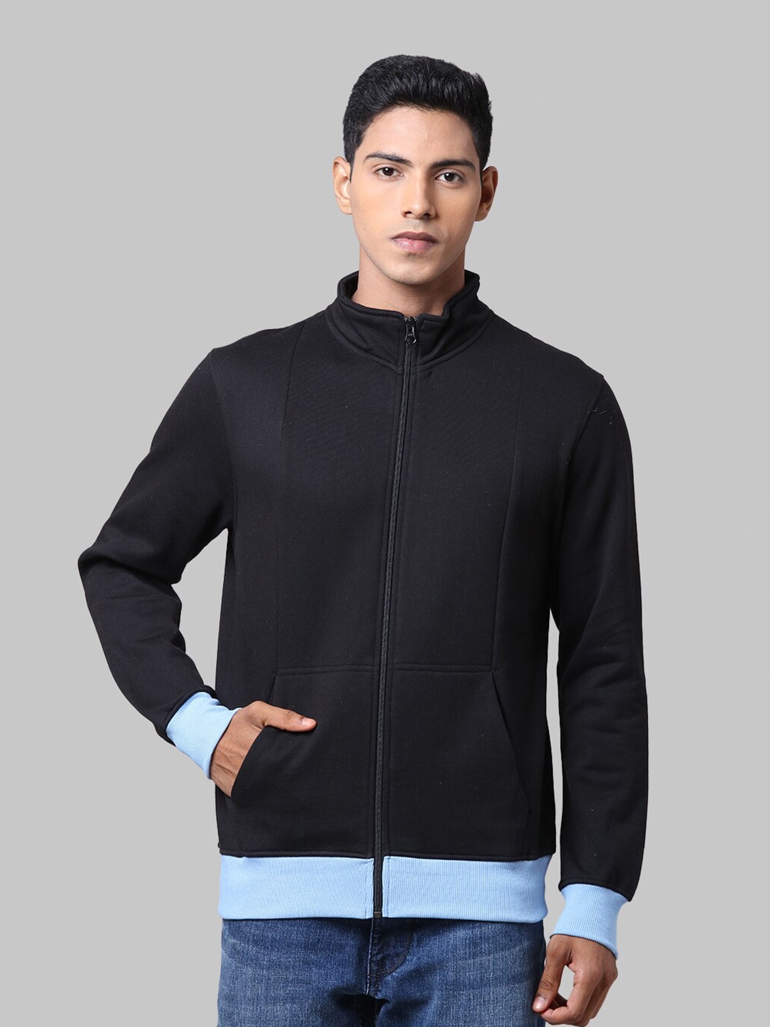 

Park Avenue Men Black Colourblocked Sweatshirt