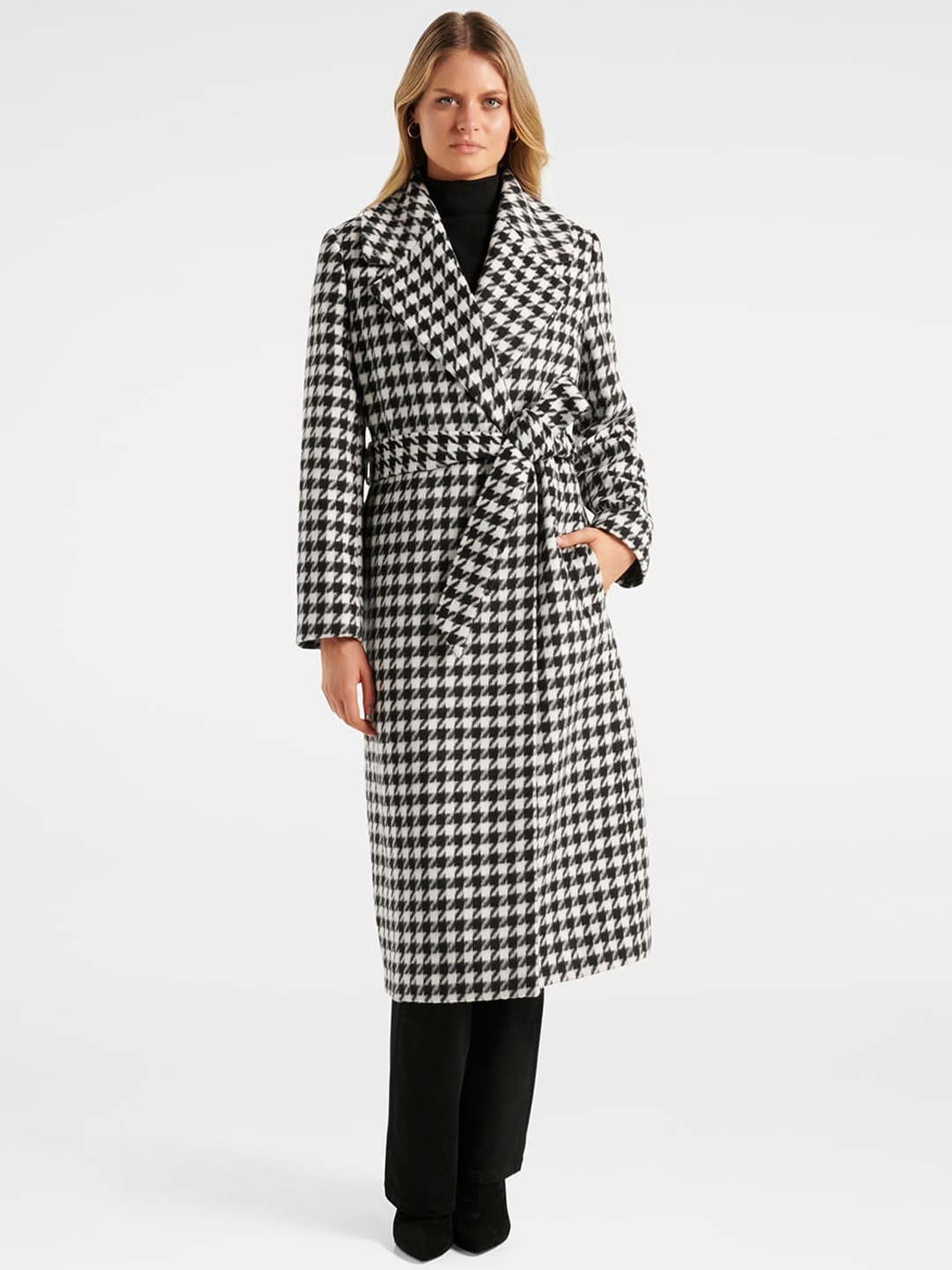 

Forever New Women Black & White Printed Trench Coats