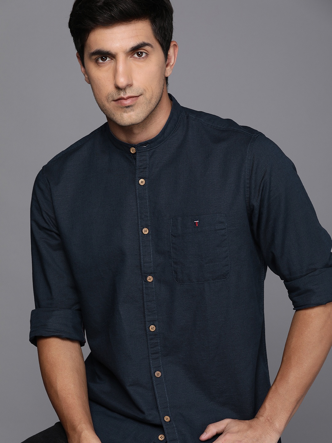 

Louis Philippe Jeans Men Slim Fit Cotton Linen Casual Shirt, Navy blue