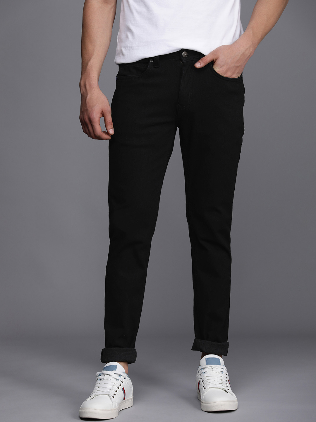 

Louis Philippe Jeans Men Black Slim Tapered Fit Low-Rise Stretchable Jeans