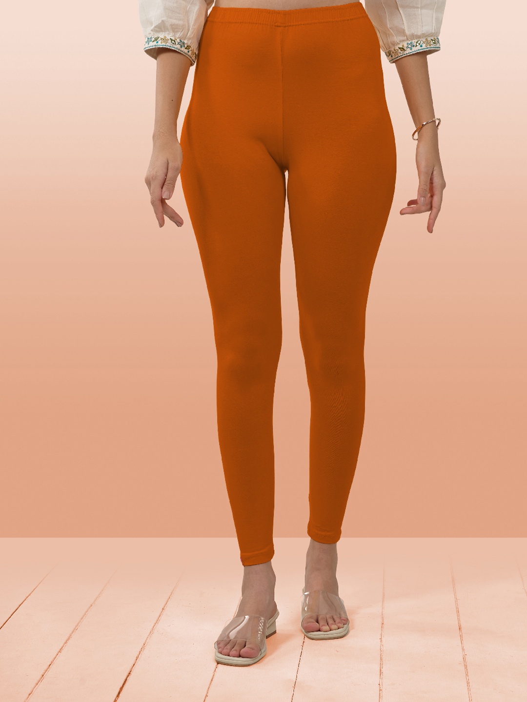 

LYRA Women Red Solid Cotton Ankle-Length Leggings