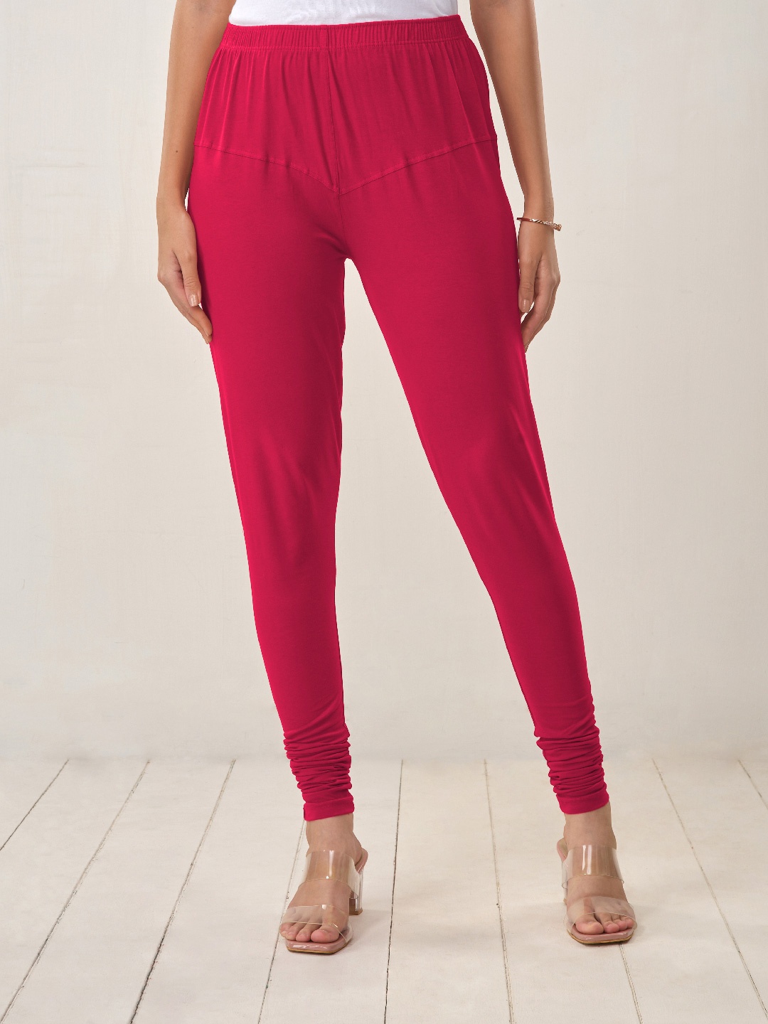 

LYRA Women Pink Solid Churidar Length Leggings