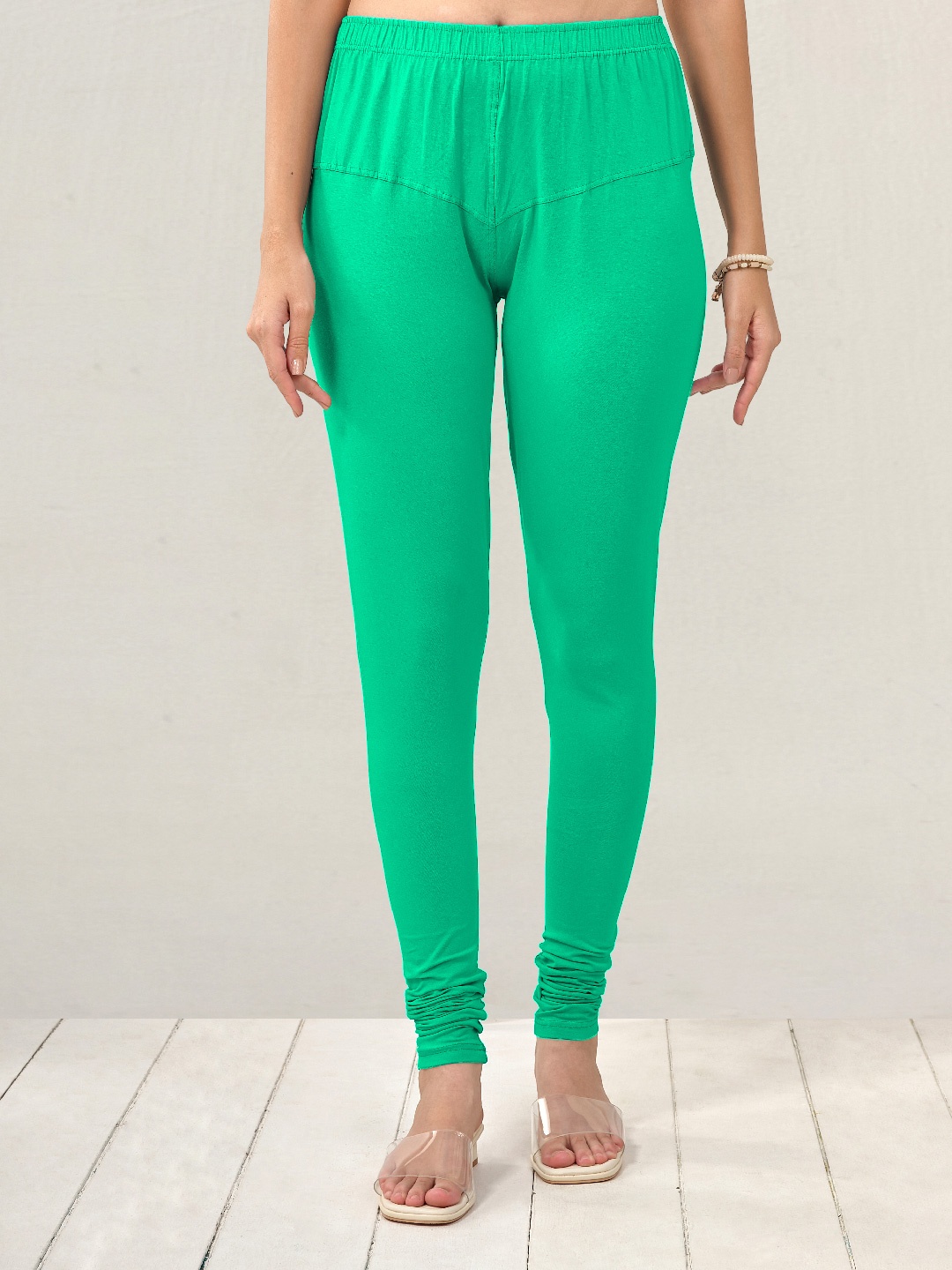 

LYRA Women Green Solid Cotton Churidhar Length Leggings