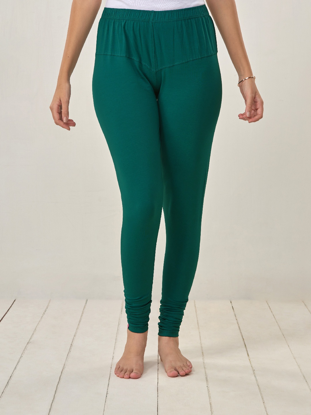 

LYRA Women Green Solid Churidar Length Leggings