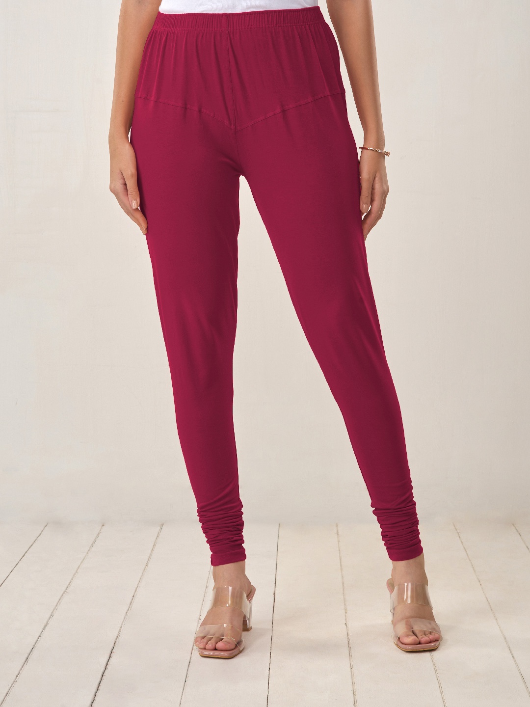 

LYRA Women Magenta Solid Churidar-Length Leggings