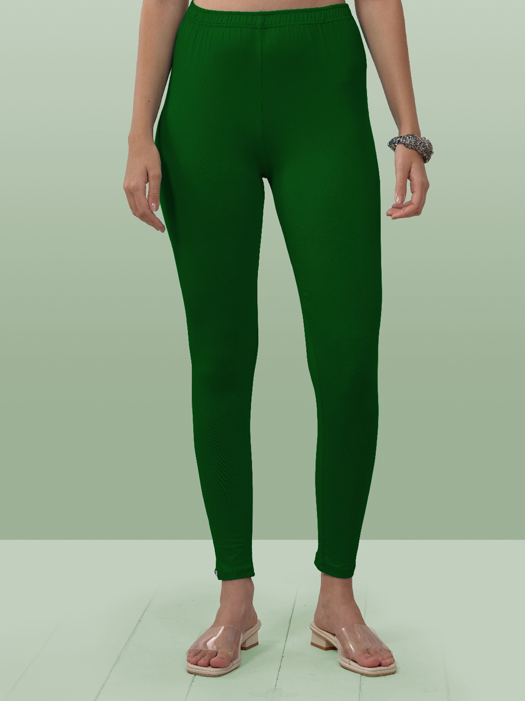 

LYRA Women Green Solid Ankle Length Leggings