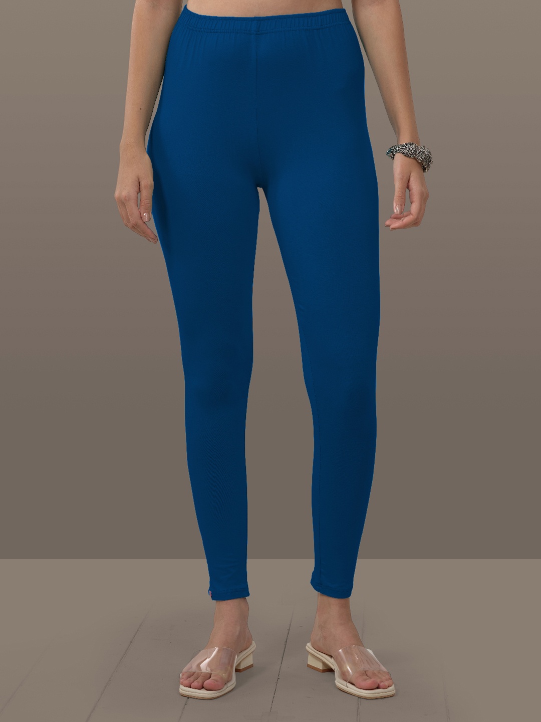 

LYRA Women Blue Solid Ankle Length Leggings
