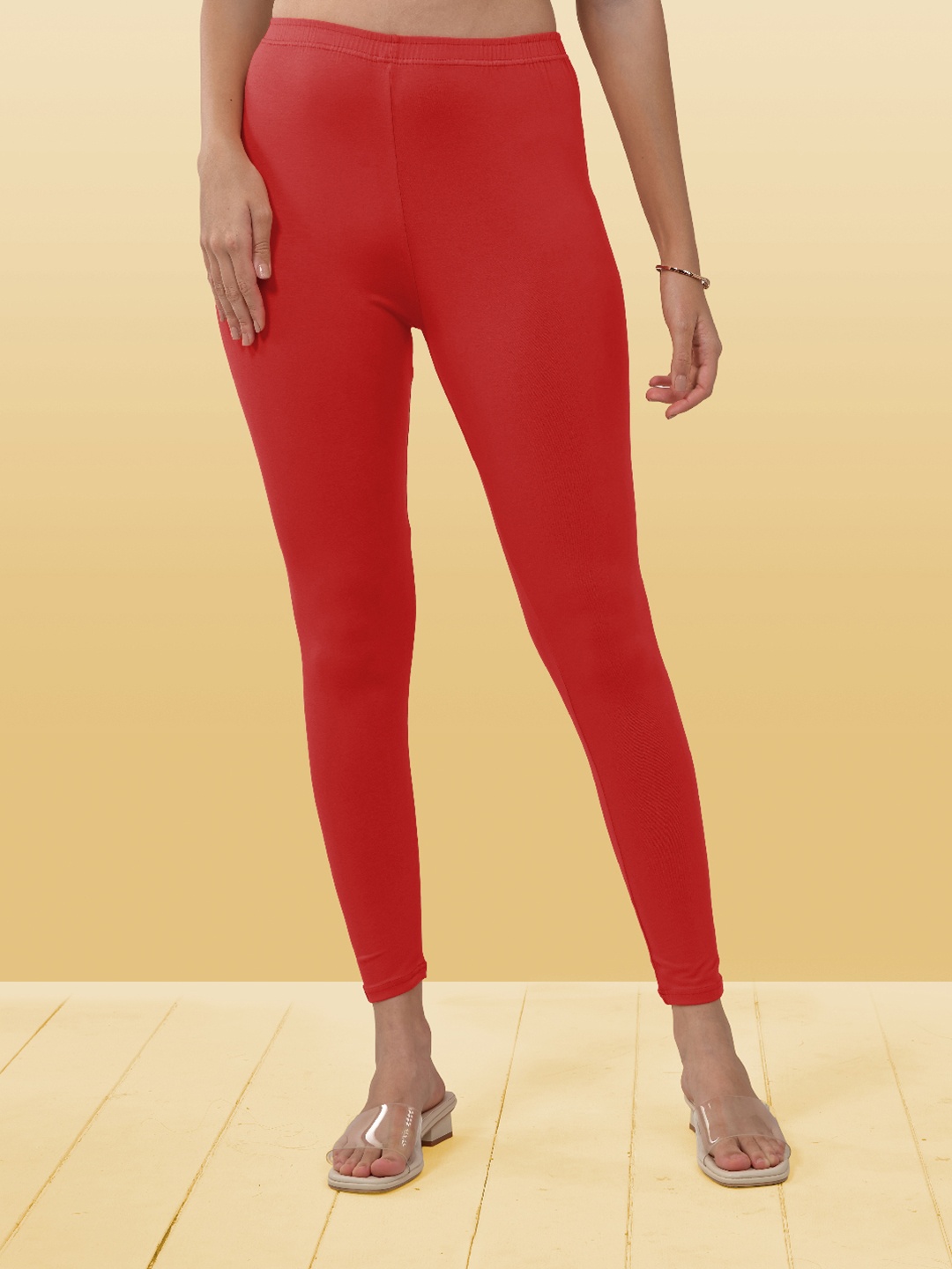 

LYRA Women Red Solid Ankle Length Leggings