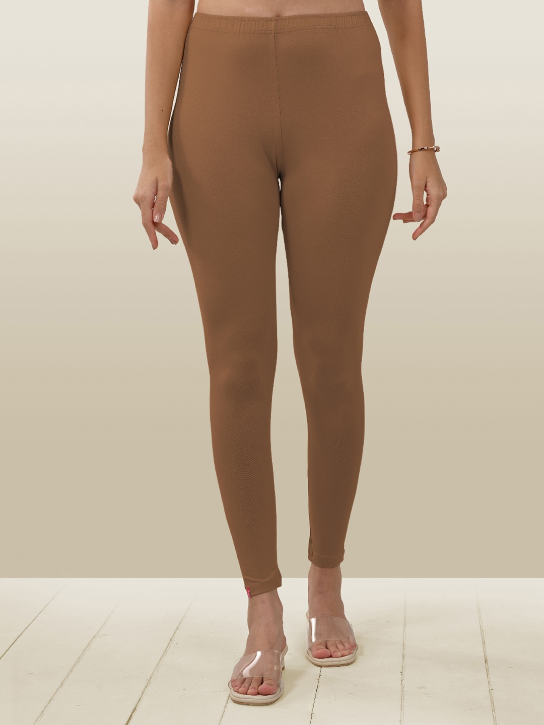 

LYRA Women Brown Solid Ankle Length Leggings