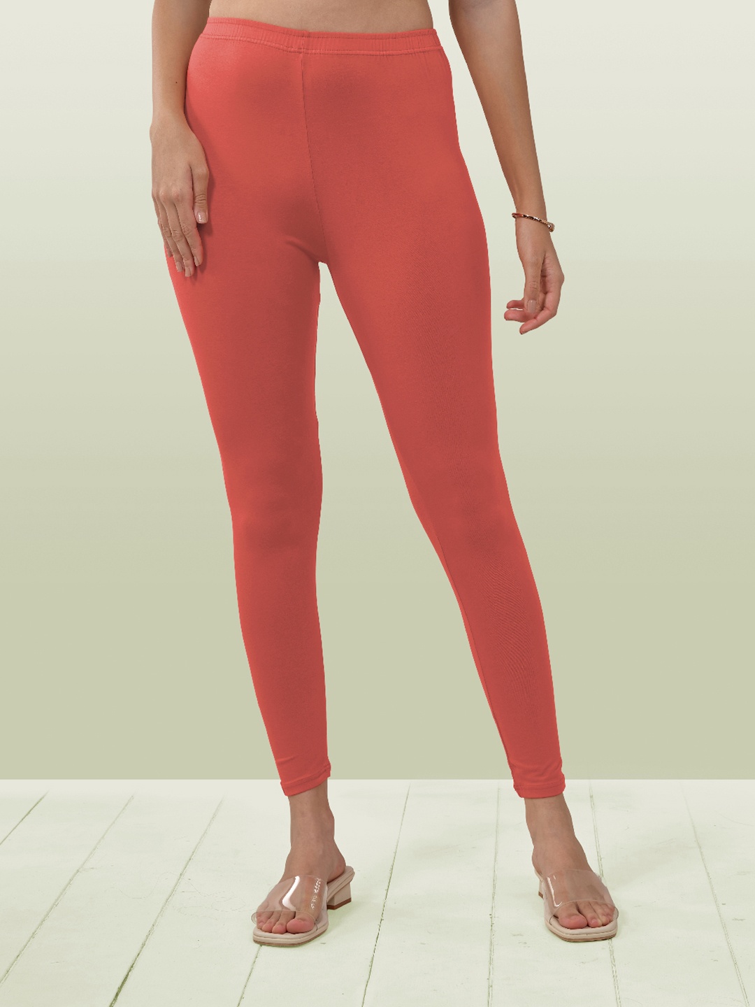 

LYRA Women Orange Solid Ankle Length Leggings