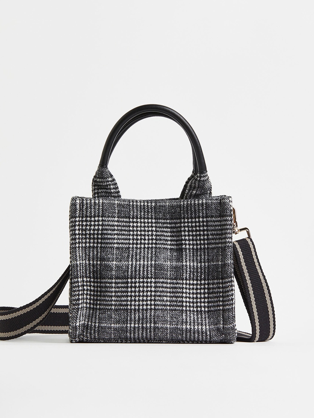 

H&M Women Small Handbag, Black