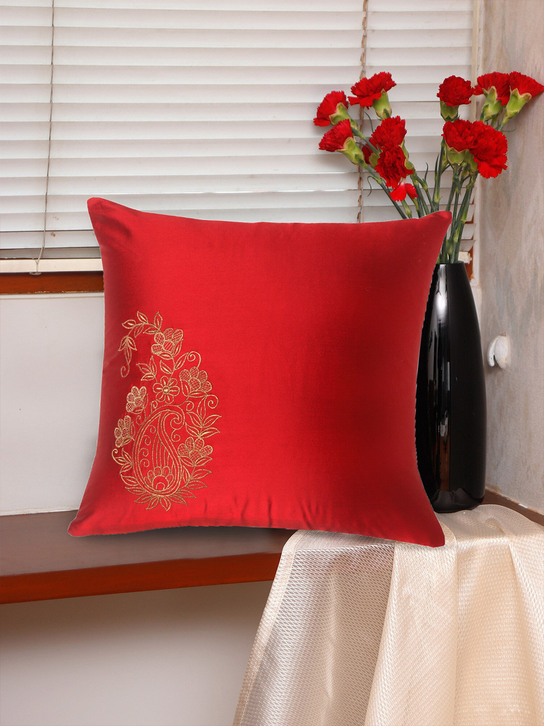 

ZEBA Red & Gold-Toned Floral Embroidered Square Cushion Cover