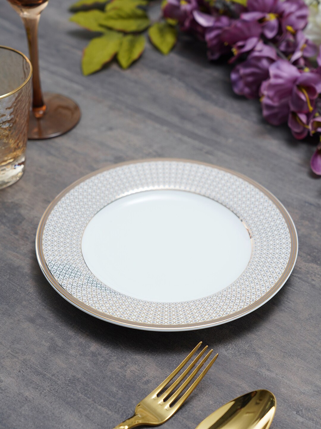 

Pure Home and Living White & Gold Printed Ceramic Glossy Plate
