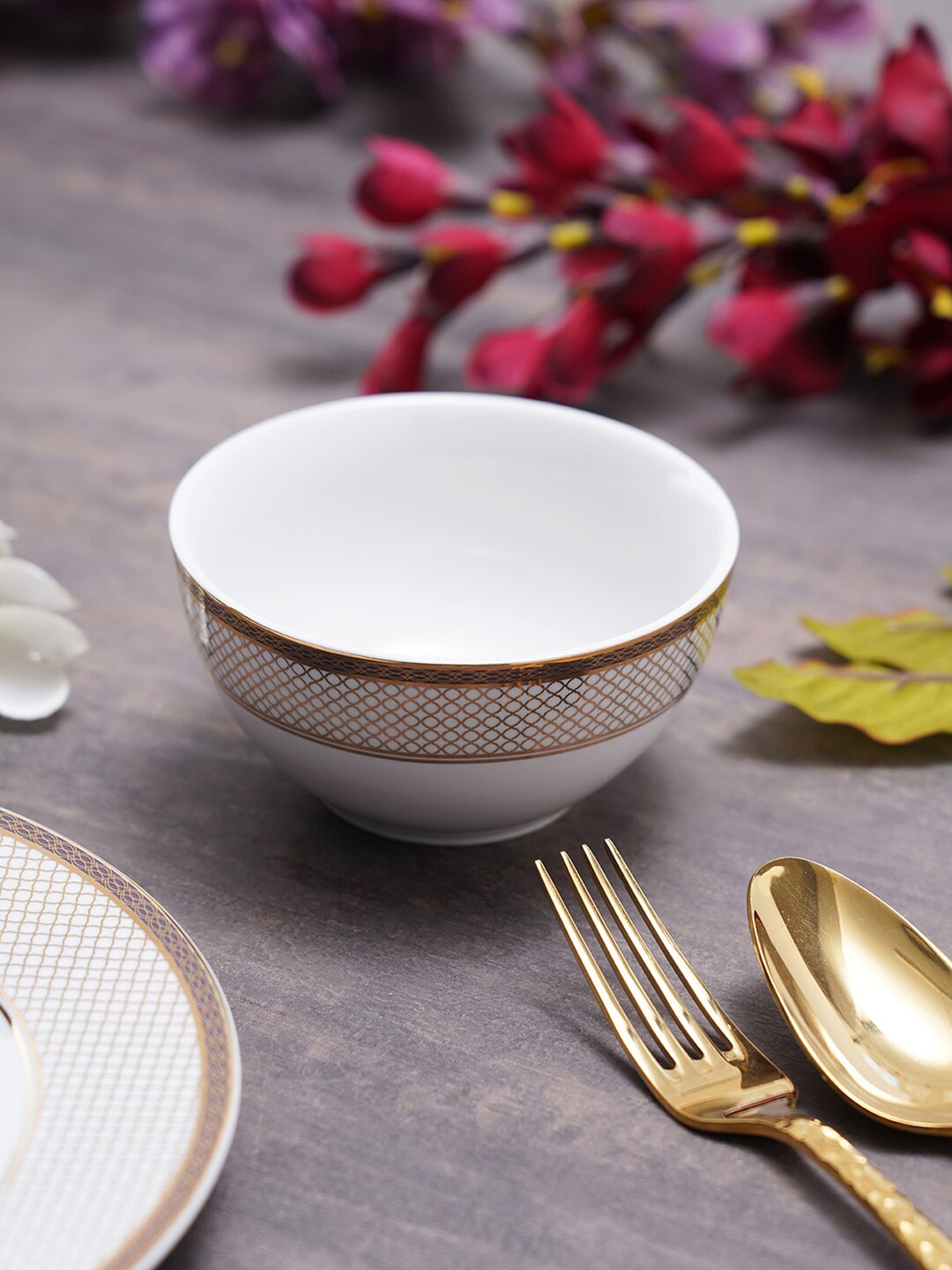 

Pure Home and Living White & Grey Set Of 2 Dishwasher Safe Printed Ceramic Glossy Bowls