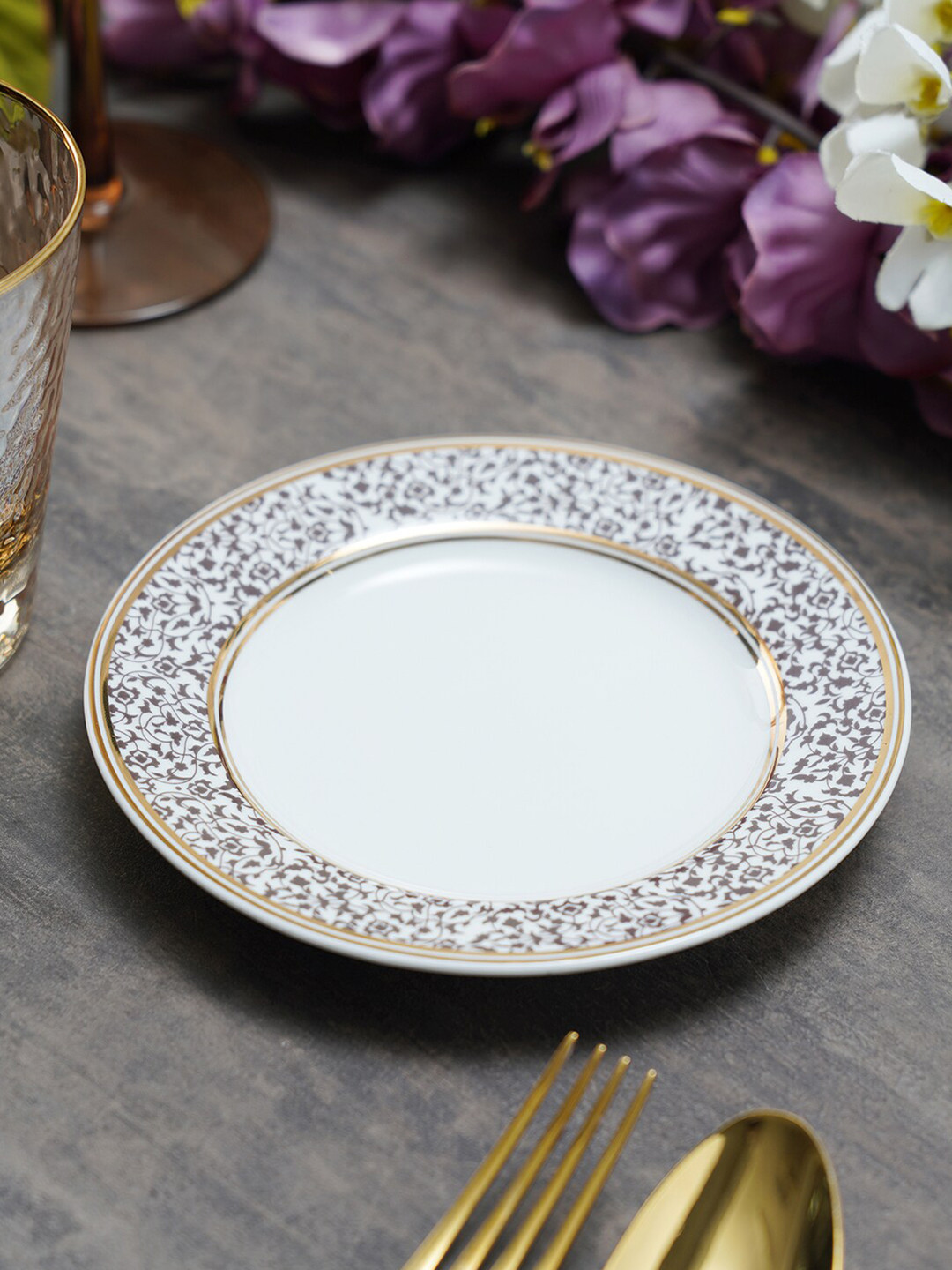 

Pure Home and Living White & Grey Printed Ceramic Glossy Plate