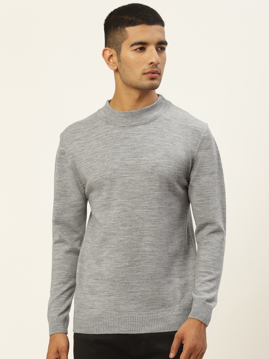 

RVK Men Grey Solid Pullover