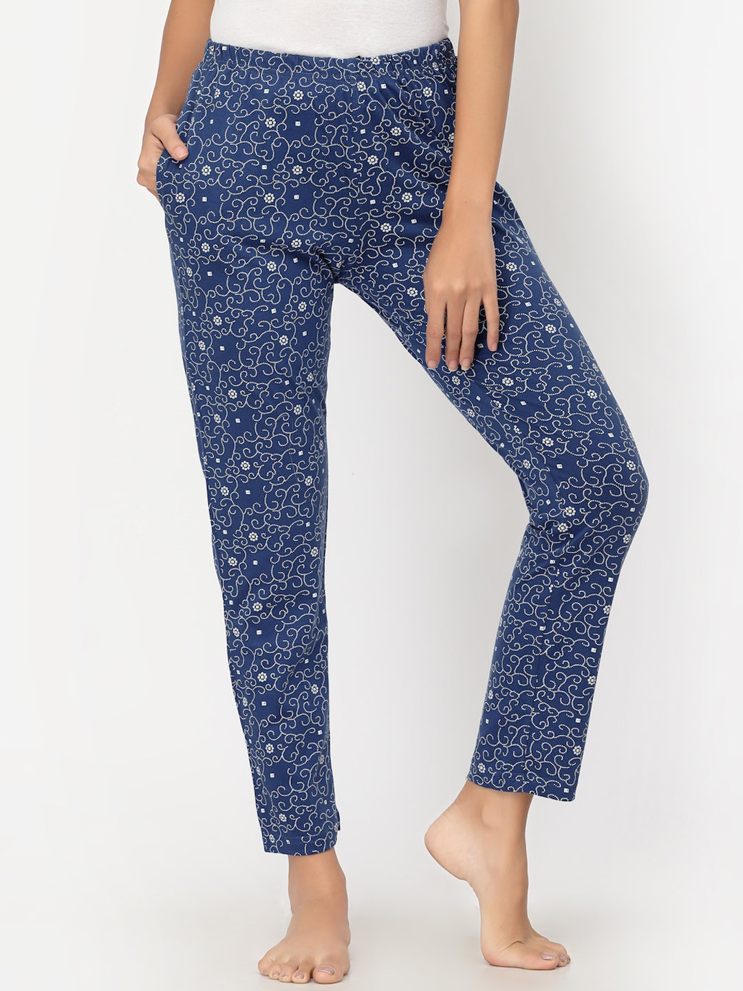 

Sweet Dreams Women Navy Blue Printed Pure Cotton Lounge Pants