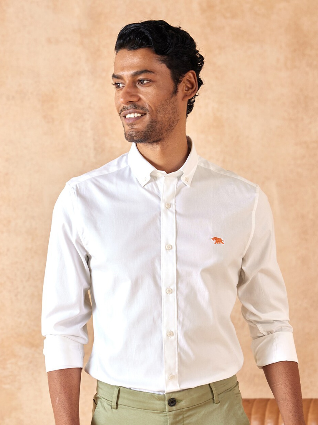 

Andamen Men White Classic Cotton Casual Shirt