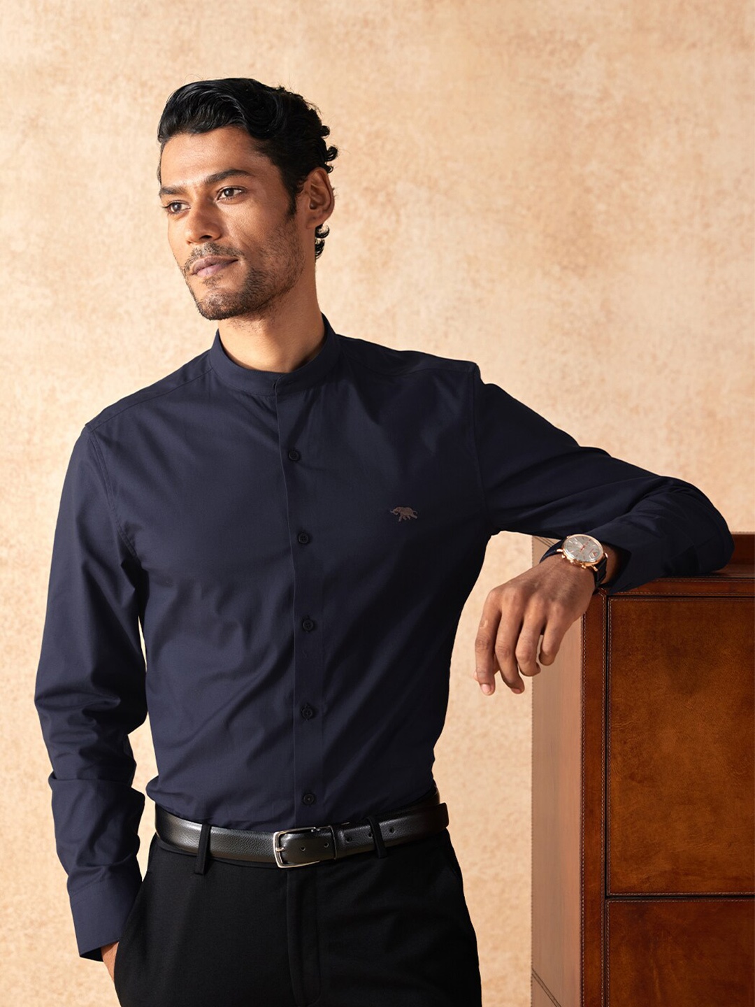 

Andamen Men Blue Classic Cotton Casual Shirt