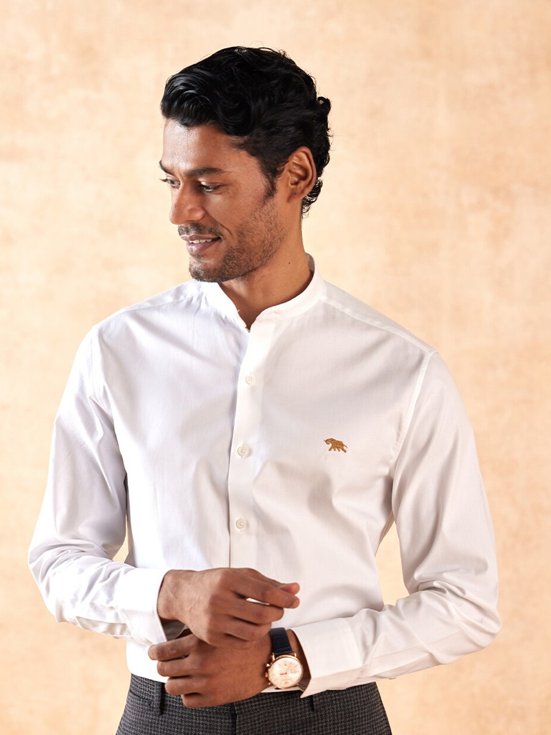 

Andamen Men White Classic Casual Cotton Shirt