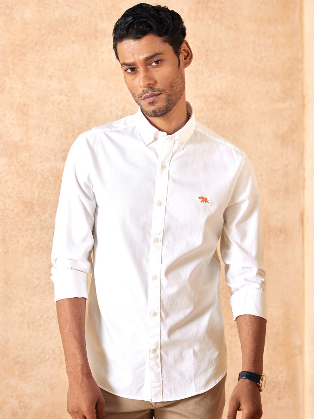 

Andamen Men White Classic Casual Cotton Shirt