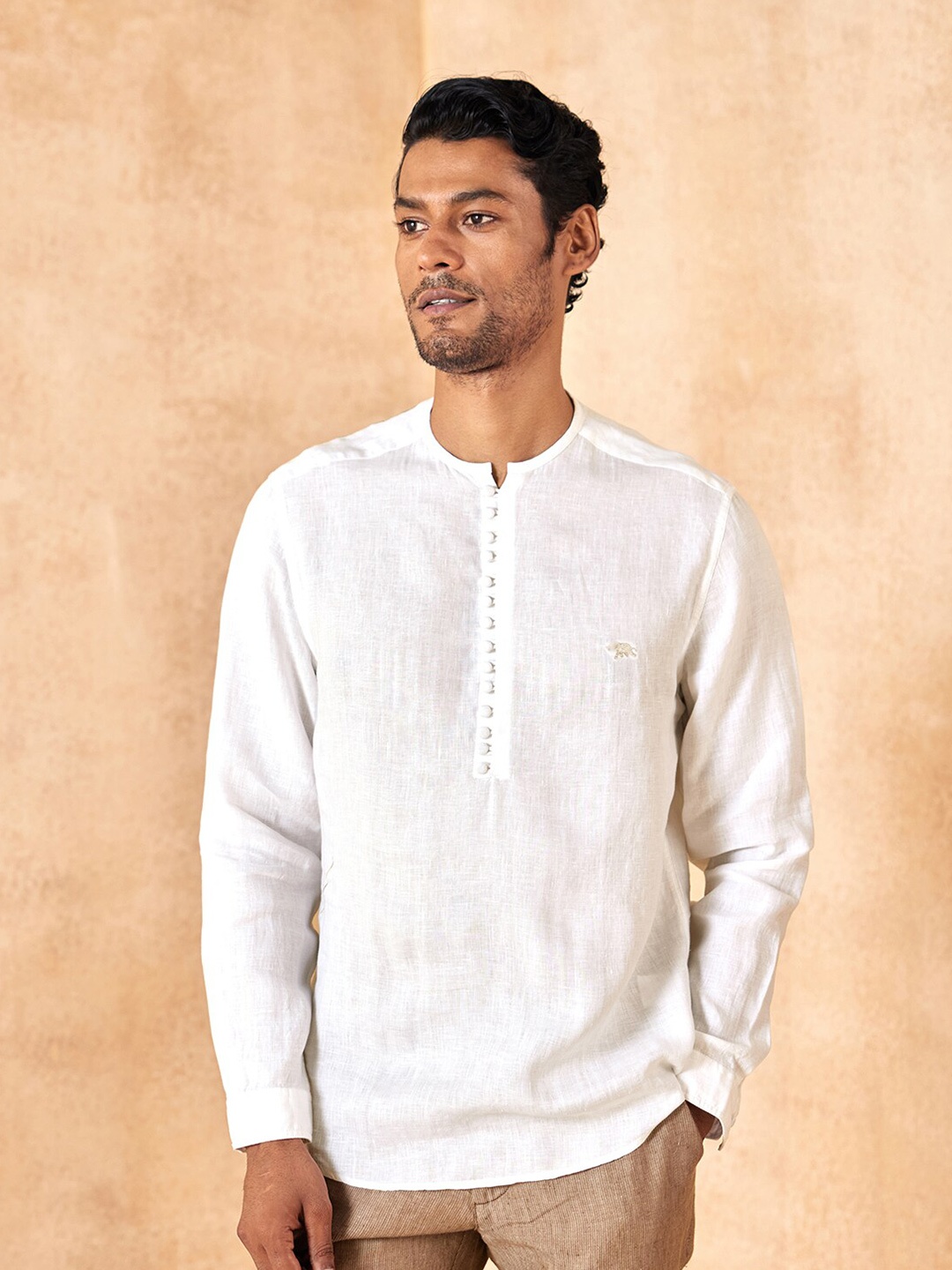

Andamen Men White Classic Casual Cotton Shirt
