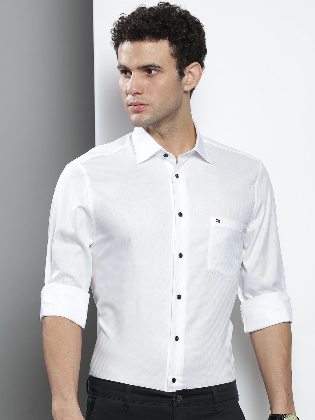 

Tommy Hilfiger Men White Cotton Spread Collar Casual Shirt