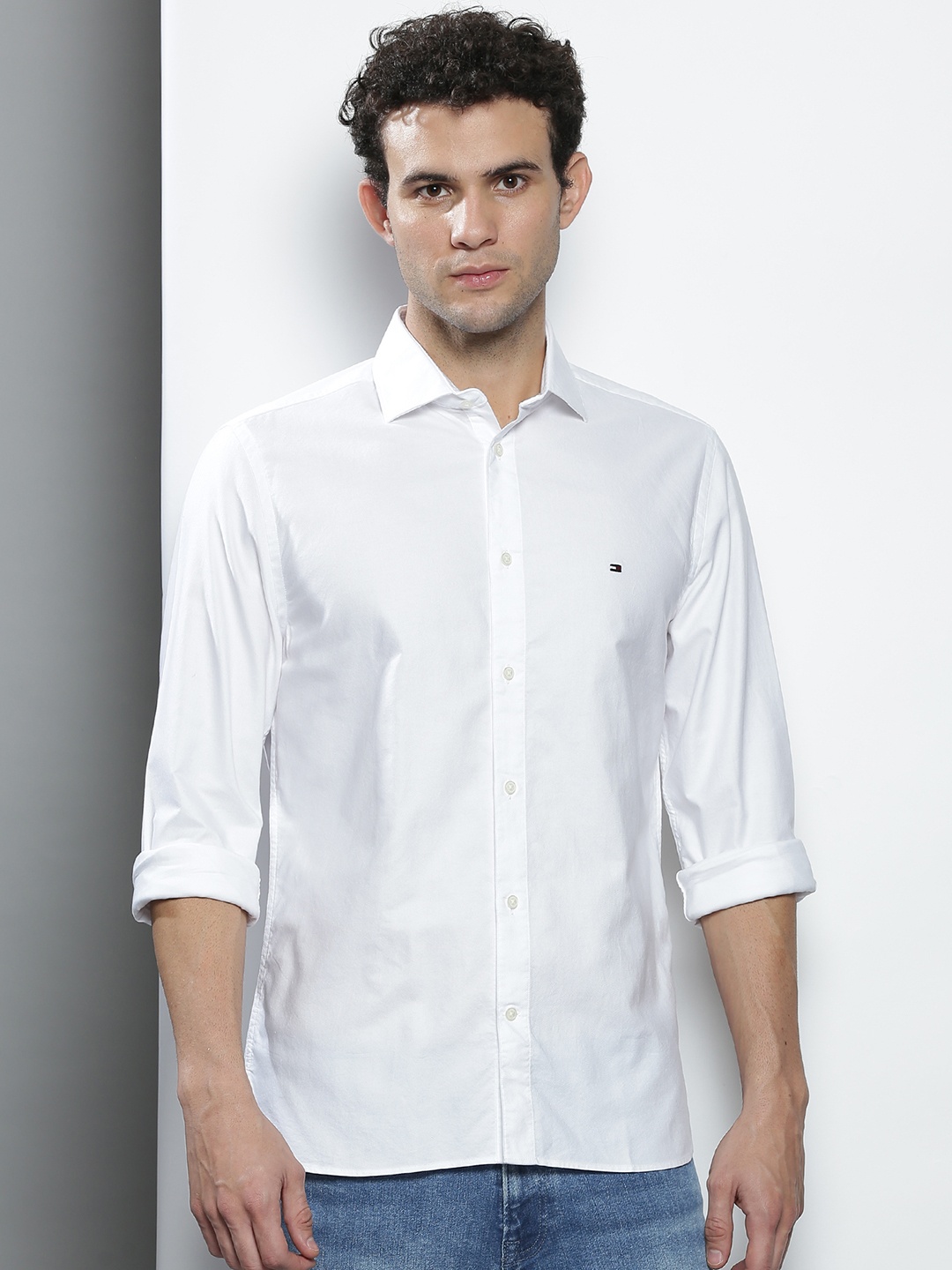 

Tommy Hilfiger Men White Solid Casual Shirt